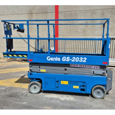 Plataforma Elevadora de Tijera Eléctrica Genie GS-2032 - Imagen 2